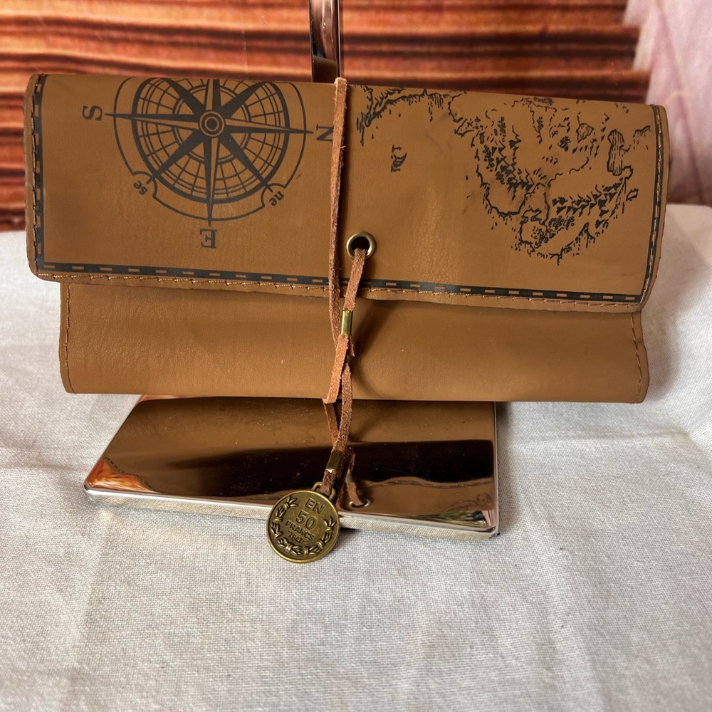 Traveler’s Roll-up Pencil / Make-up Brush Case